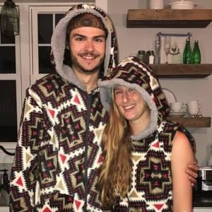 Meet your Posher, Hayley